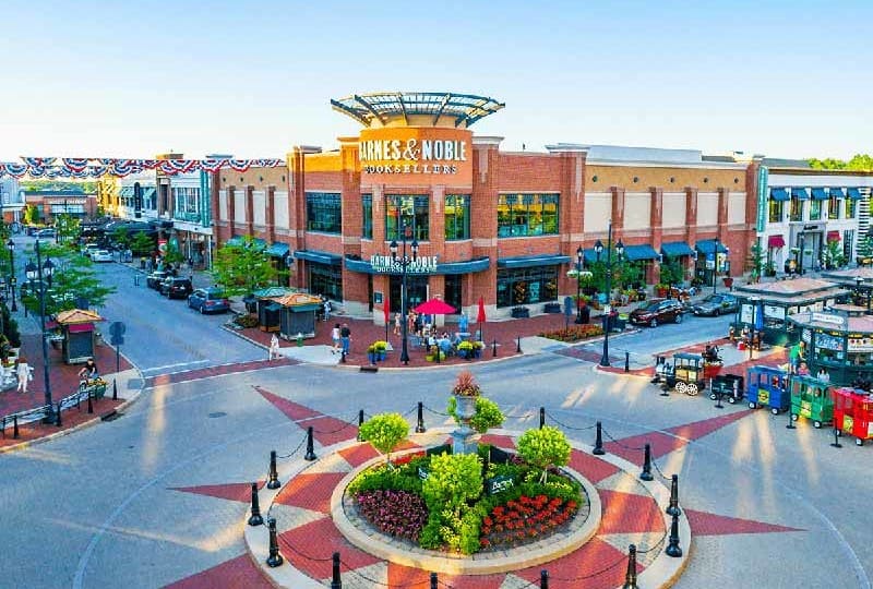 Crocker Park Sq. Westlake Oh